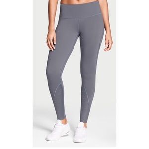 Victoria Secret Tight Knockout Leggings W Design